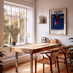 Load image into Gallery viewer, Fodbold plakat | Fodbold plakater | Luis Suárez Fodbold Plakat | Perfekt til Passionerede Fans | Plakaty.dk