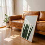 Load image into Gallery viewer, Plakater med Plantemotiver | Stilfulde designs til stue og kontor | Plakat med grønne planter, botanisk kunst og naturplanter, ideel til at tilføje et organisk og livligt præg til dit hjem.
