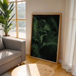 Load image into Gallery viewer, Blomster og Blade | Realistiske motiver til dit hjem | Plakat med grønne planter, botanisk kunst og naturplanter, ideel til at tilføje et organisk og livligt præg til dit hjem.
