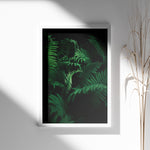 Load image into Gallery viewer, Blomster og Blade | Realistiske motiver til dit hjem | Plakat med grønne planter, botanisk kunst og naturplanter, ideel til at tilføje et organisk og livligt præg til dit hjem.
