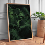 Load image into Gallery viewer, Blomster og Blade | Realistiske motiver til dit hjem | Plakat med grønne planter, botanisk kunst og naturplanter, ideel til at tilføje et organisk og livligt præg til dit hjem.
