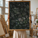 Load image into Gallery viewer, Grøn Inspiration | Plakater med frodige motiver til stuen | Plakat med grønne planter, botanisk kunst og naturplanter, ideel til at tilføje et organisk og livligt præg til dit hjem.
