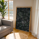 Load image into Gallery viewer, Grøn Inspiration | Plakater med frodige motiver til stuen | Plakat med grønne planter, botanisk kunst og naturplanter, ideel til at tilføje et organisk og livligt præg til dit hjem.
