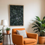 Load image into Gallery viewer, Grøn Inspiration | Plakater med frodige motiver til stuen | Plakat med grønne planter, botanisk kunst og naturplanter, ideel til at tilføje et organisk og livligt præg til dit hjem.
