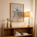 Load image into Gallery viewer, Plakat med palmetræ | Sommer og Strand Plakater | Denne plakat viser en høj palme med grønne blade mod en lys, pastel farvet himmel. Perfekt til dem, der elsker tropisk atmosfære.
