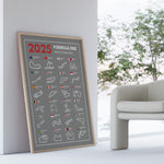 Load image into Gallery viewer, F1 Plakat | F1 Kalender Plakater 2025 | Formel 1 Race Tracking Map | Perfekt til Den Ægte Fan | Plakaty.dk
