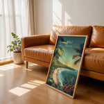 Load image into Gallery viewer, Bali Vintage Travel Plakat | Vintage Travel Poster | Denne plakat viser en tropisk strandscene med turkisfarvet vand, frodig grøn natur og palmer. Perfekt til dem, der elsker eksotiske rejsemål.
