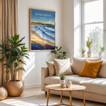 Load image into Gallery viewer, Bondi Beach Vintage Travel Plakat | Vintage Travel Poster | Denne plakat viser en farverig illustration af Bondi Beach i Australien, med bølger, der slår ind mod kysten og en by i baggrunden. Perfekt til dem, der elsker strand- og byliv.
