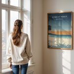 Load image into Gallery viewer, Boracay Beach Vintage Travel Plakat | Vintage Travel Poster | Denne plakat viser Boracay Beach med hvidt sand, roligt blåt vand og en gradienthimmel. Silhuetter af palmer i forgrunden. Perfekt til dem, der elsker tropiske strande.
