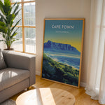 Load image into Gallery viewer, Cape Town Vintage Travel Plakat | Vintage Travel Poster | Denne plakat viser Cape Town med Table Mountain, byens skyline og en kystlinje med frodig grønt. Perfekt til rejse- og naturentusiaster.
