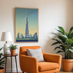 Load image into Gallery viewer, Burj Khalifa Vintage Travel Plakat | Vintage Travel Poster | Denne plakat viser det ikoniske Burj Khalifa i Dubai, UAE, med en gradient himmel og moderne bygninger omkring.
