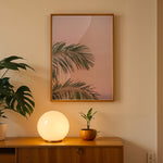 Load image into Gallery viewer, Plakat med palmeblade | Sommer og Strand Plakater | Denne plakat viser grønne palmeblade mod en pastel farvet himmel. Perfekt til dem, der elsker tropisk atmosfære.
