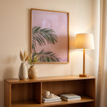 Load image into Gallery viewer, Plakat med palmeblade | Sommer og Strand Plakater | Denne plakat viser grønne palmeblade mod en pastel farvet himmel. Perfekt til dem, der elsker tropisk atmosfære.

