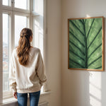Load image into Gallery viewer, Plante print | Frodig plakat til stuen | Plakat med grønne planter, botanisk kunst og naturplanter, ideel til at tilføje et organisk og livligt præg til dit hjem.
