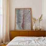 Load image into Gallery viewer, Plakat med strandscene | Sommer og Strand Plakater | Denne plakat viser et luftfoto af en strand med folk, der nyder vandet og sandet. Perfekt til dem, der elsker strandliv.
