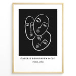 Load image into Gallery viewer, Galerie Berggruen Plakat | Matisse Poster | Tre abstrakte ansigter tegnet med hvide linjer på sort baggrund
