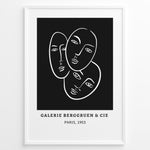 Load image into Gallery viewer, Galerie Berggruen Plakat | Matisse Poster | Tre abstrakte ansigter tegnet med hvide linjer på sort baggrund
