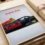 Load image into Gallery viewer, Red Bull Formel 1 Plakater | Sæt af 3 | Moderne Racerbil Design | Dynamisk Motorsport Kunst | Plakaty.dk
