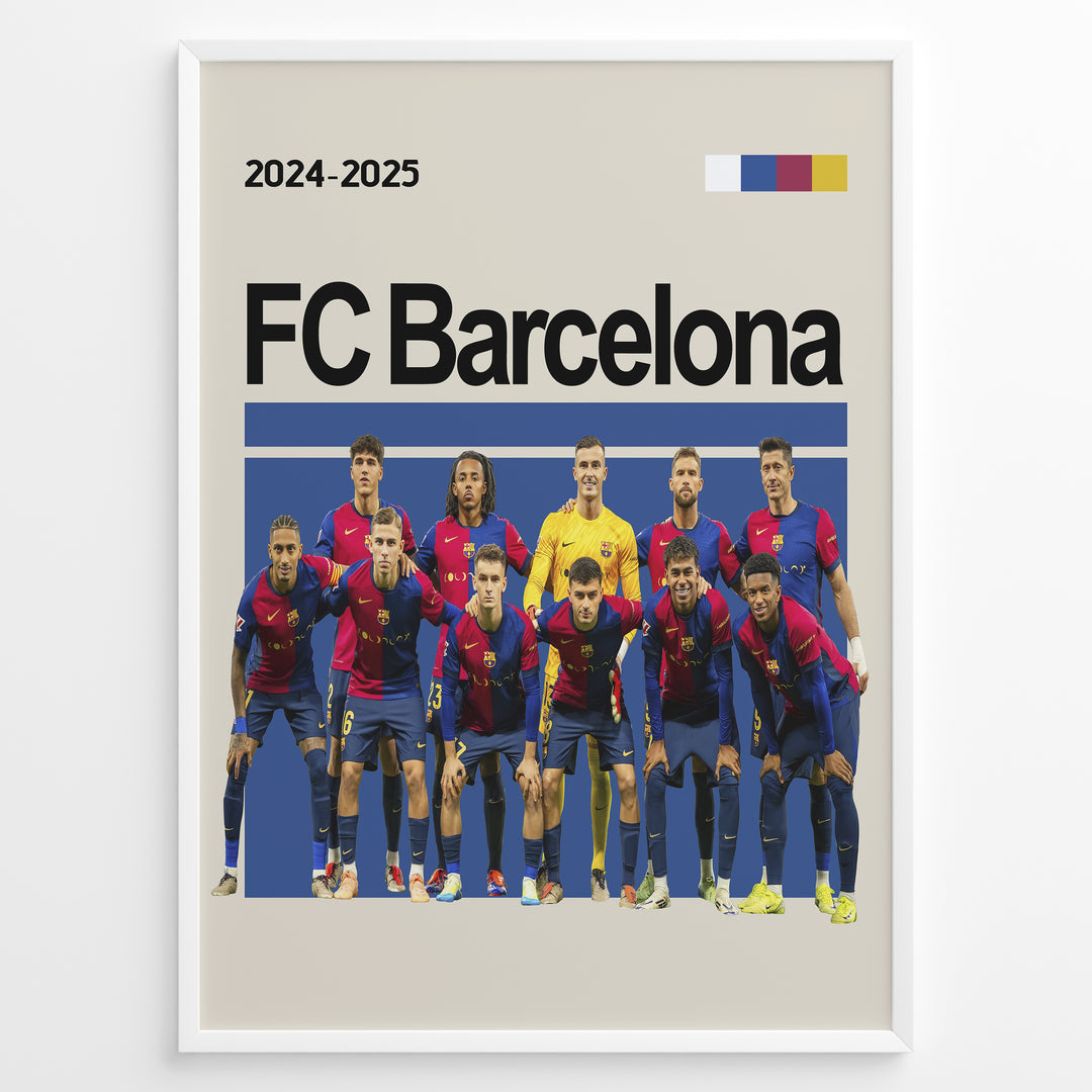 Holdfoto | FC Barcelona fodboldplakat 2024-2025 med hele holdet i blå-rød hjemmebanetrøje – perfekt som gave eller vægpynt.