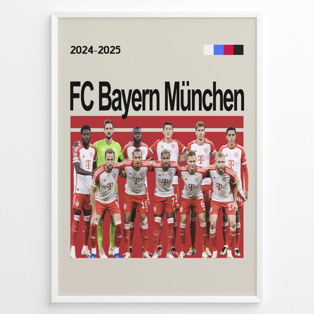 Holdfoto | FC Bayern München fodboldplakat 2024-2025 med hele truppen i hvid-røde trøjer – et stilrent valg til væggen hos enhver Bayern-fan.