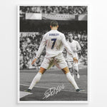 Load image into Gallery viewer, Cristiano Ronaldo fodbold plakat med nummer 7 i Real Madrid hvid trøje under ikonisk jubel på stadion i sort/hvid effekt.
