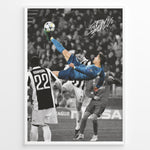 Load image into Gallery viewer, Cristiano Ronaldo fodbold plakat med legendarisk saksespark i blå Real Madrid trøje under Champions League kamp.
