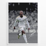 Load image into Gallery viewer, Eduardo Camavinga fodbold plakat i Real Madrid hvid hjemmebanetrøje hvor han jubler med stærkt og energisk udtryk.
