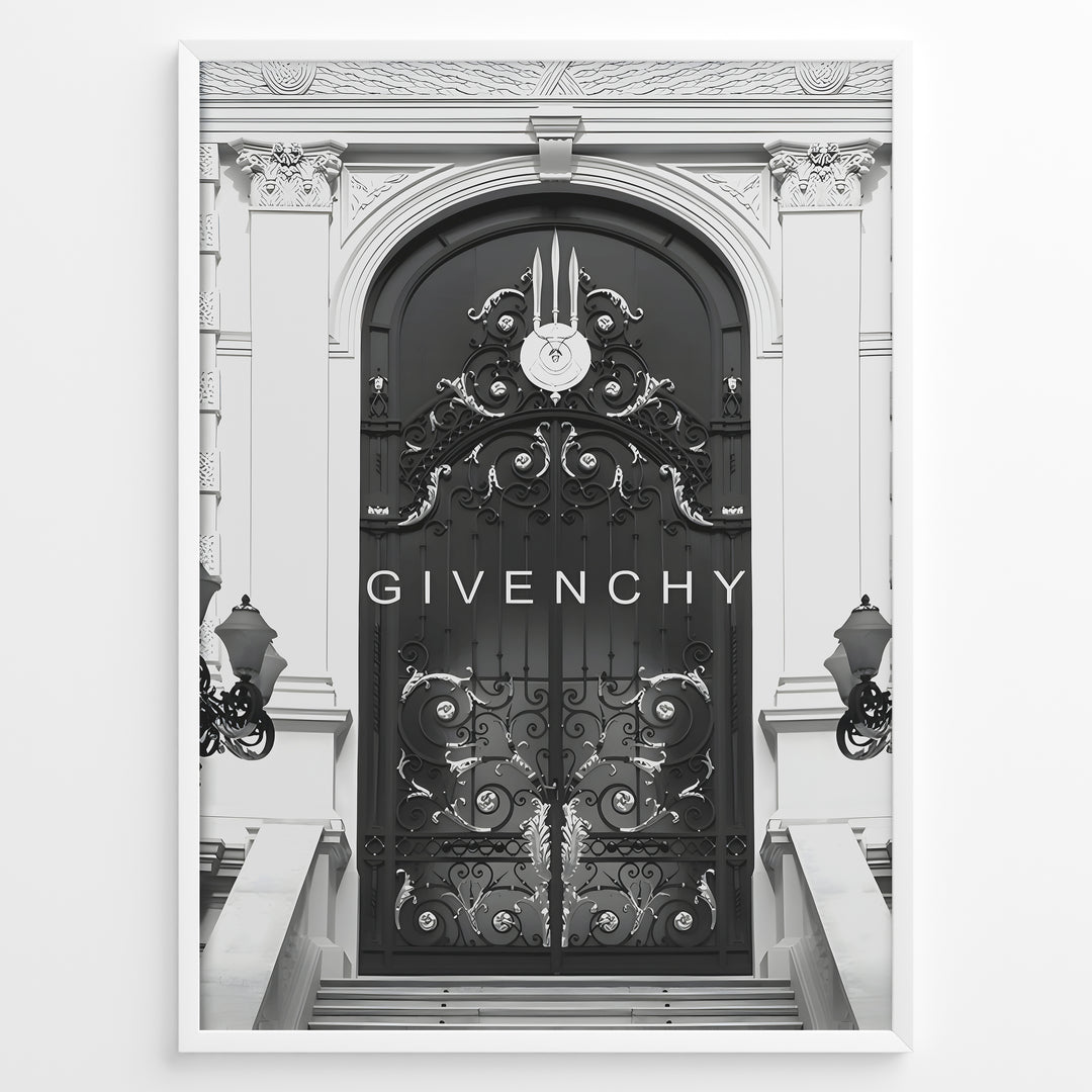 Fashion Plakat | Givenchy Parisian Gate – Black & White Luxury Fashion Poster Plakaty.dk | Black and white poster featuring an ornate wrought iron gate on a grand classical building, with the word "GIVENCHY" centered in minimalist typography.