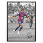 Load image into Gallery viewer, Fodbold plakat | Fodbold plakater | Lamine Yamal Fodbold Plakat | Inspirerende for Fremtidens Fans | Plakaty.dk

