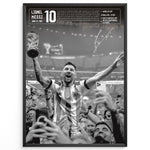 Load image into Gallery viewer, Lionel Messi Fodbold Plakat | Til FC Barcelona Fans | Tre plakater der hylder Lionel Messi med billede, citat og hans ikoniske nummer 10. Perfekt til fodboldfans og Messi-entusiaster.
