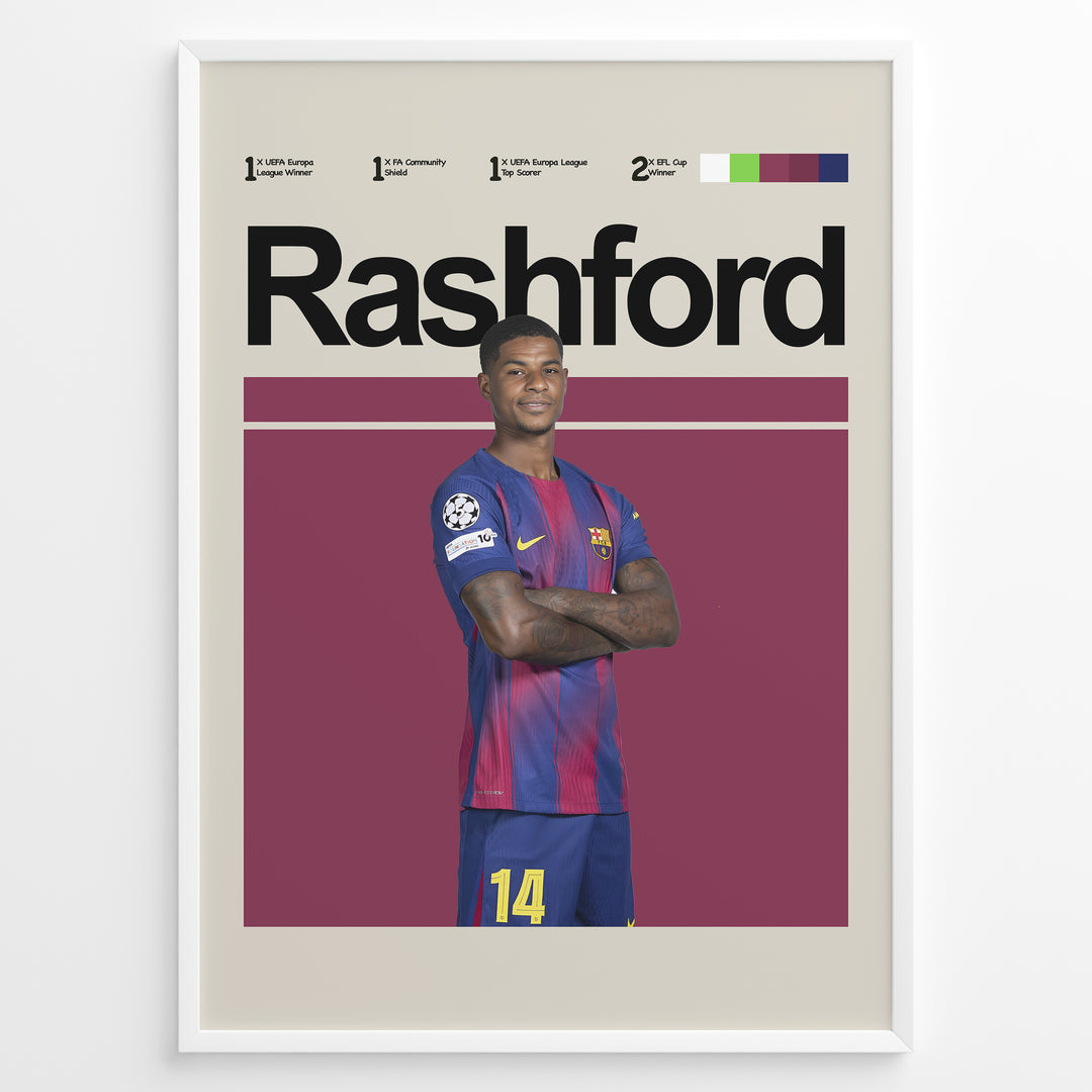 Marcus Rashford fodbold plakat i FC Barcelona trøje med armene over kors og stilrent baggrundsdesign i røde og blå nuancer.