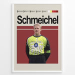Load image into Gallery viewer, Peter Schmeichel fodbold plakat i klassisk grøn målmandstrøje fra Danmark landshold med stilrent rødt baggrundsdesign.
