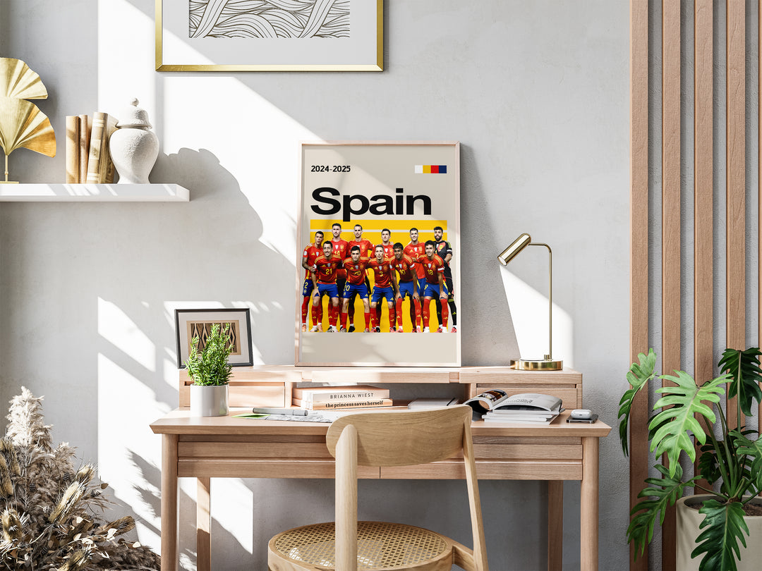 Holdfoto | Spanien fodbold plakater | Spansk landshold i klassiske røde trøjer, holdopstilling 2024-2025 sæson, moderne og stilfuldt design.